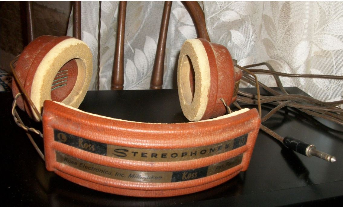 A Journal of Musical ThingsAncient Stereo Headphones A Journal of