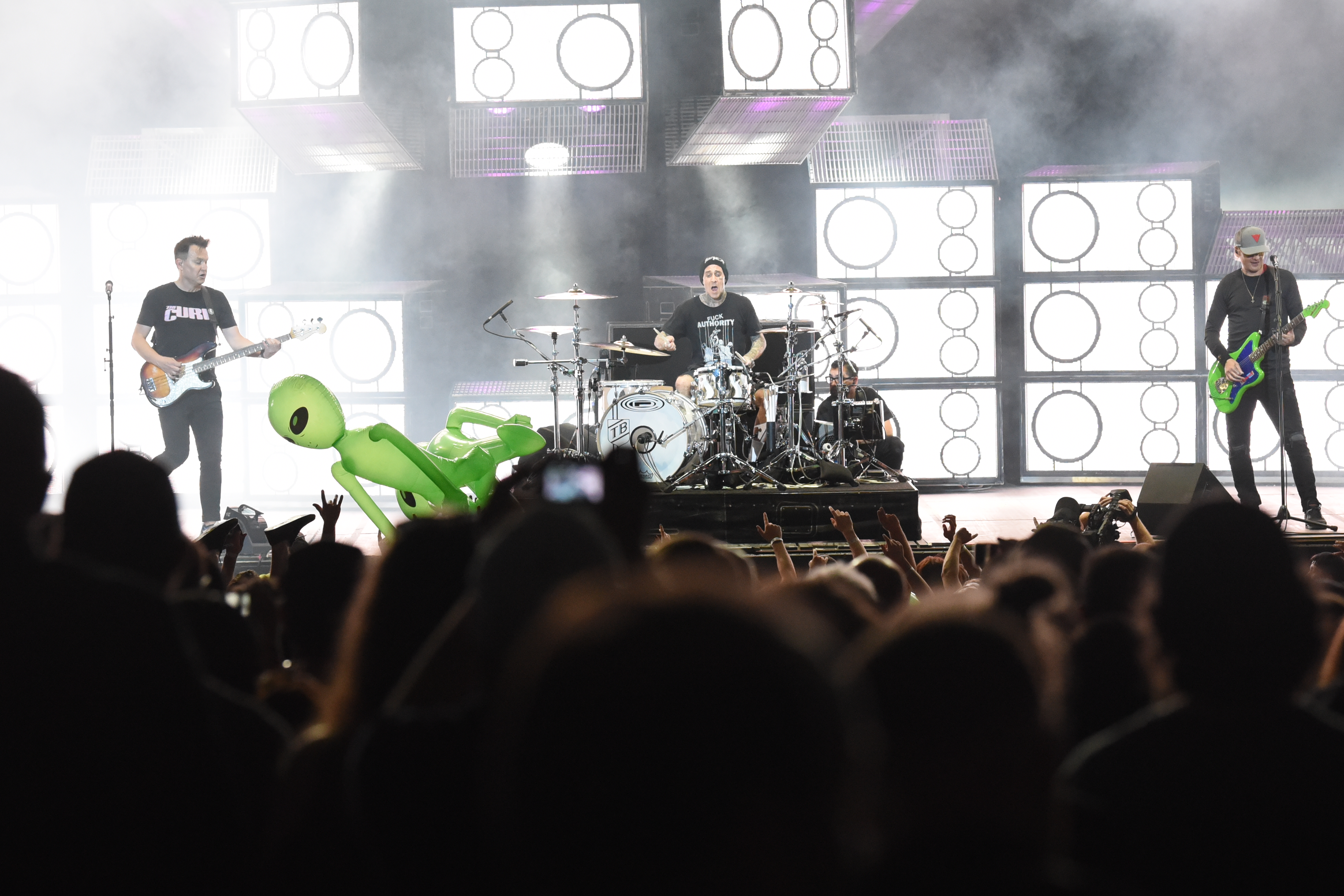 blink-182 storms Toronto | Alan Cross