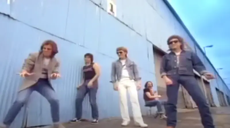 What it really sounds like when musicians are miming to a music video - Alan Cross What it really sounds like when musicians are miming to a music video - Alan Cross