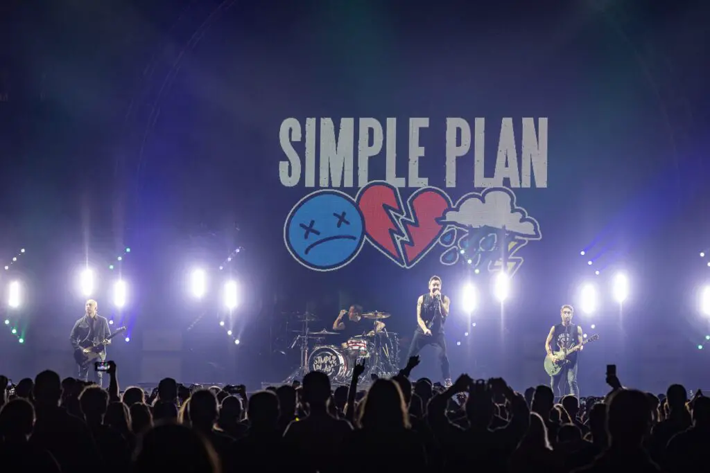Photos and a review of The Offspring/Simple Plan show in Ottawa