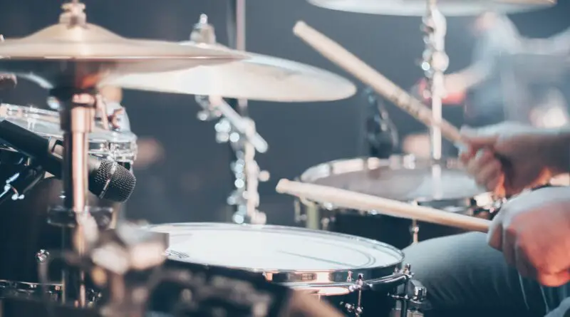 tilt shift photo of acoustic drum set