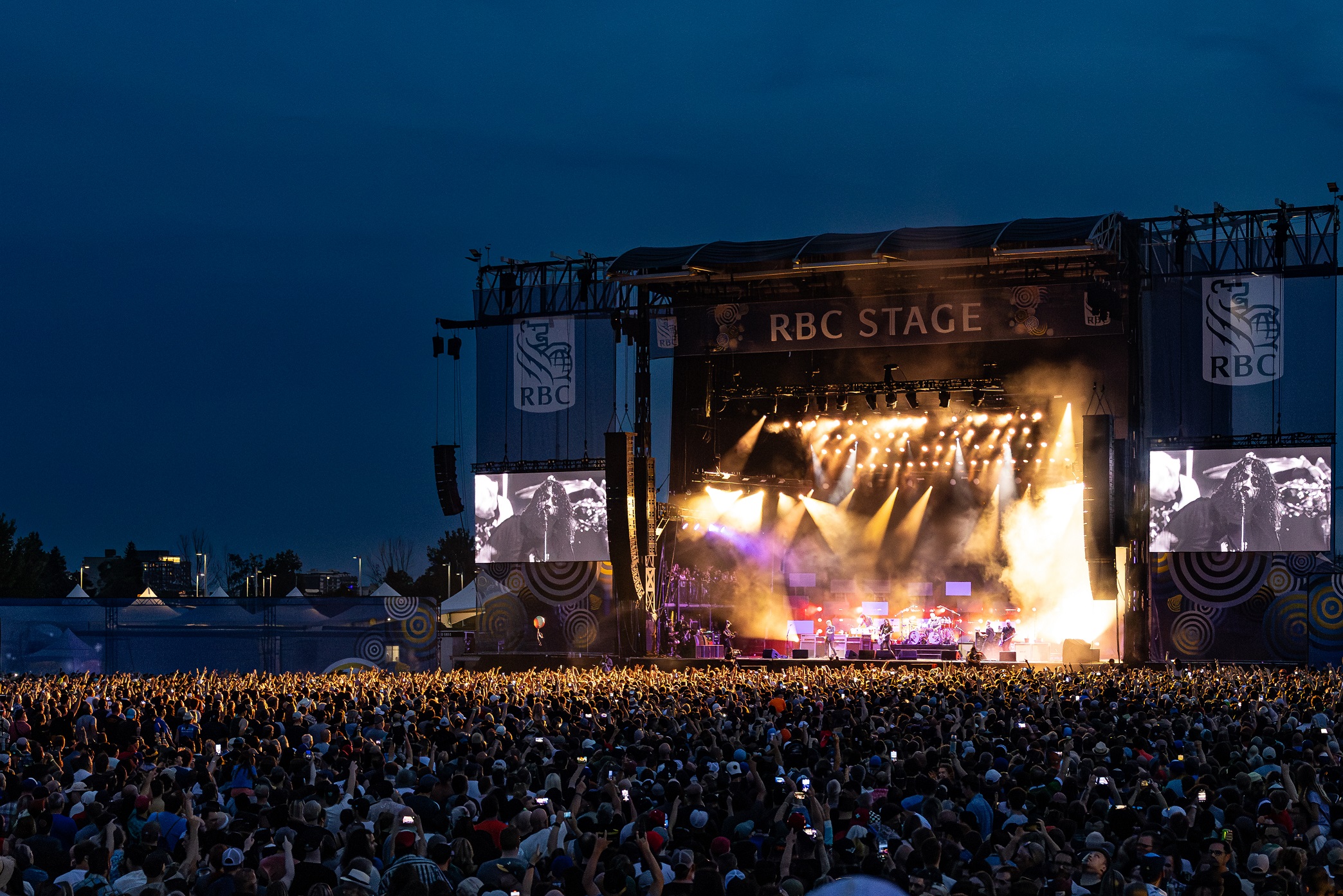 Photos and a review of the Foo Fighters at Ottawa Bluesfest | Alan
