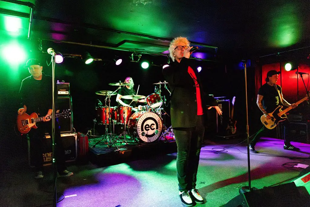 Econoline Crush ottawa